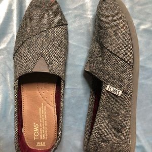 TOMS women’s classics
